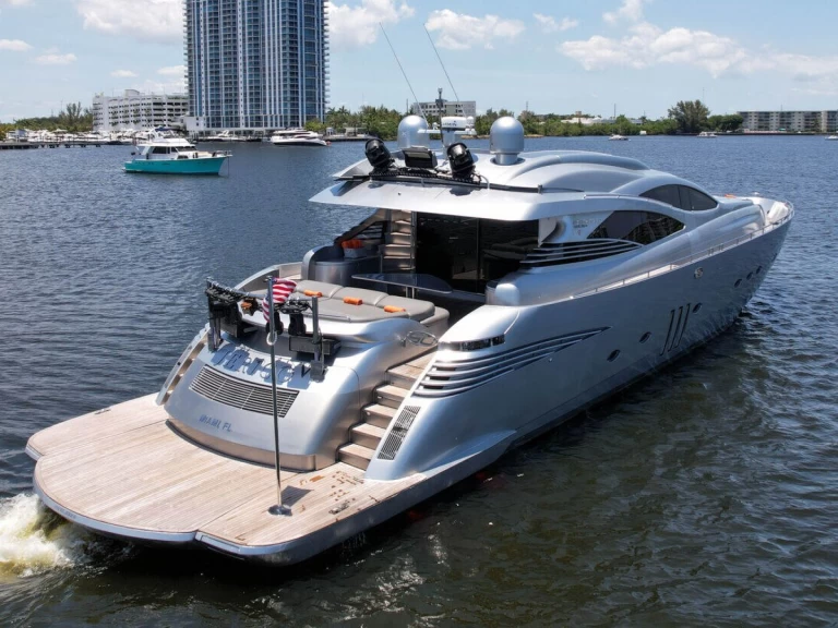 Yacht di lusso a noleggio a Miami Beach al miglior prezzo