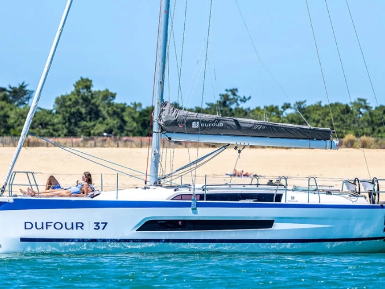 Noleggio barche 74 DUFOUR 37 a Arzon su Samboat