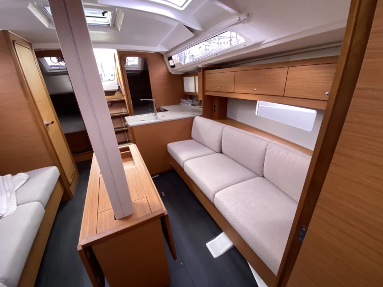 Noleggio Barca a vela con o senza skipper Dufour a Ajaccio