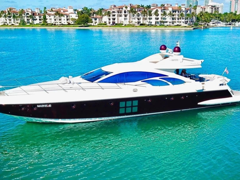 Noleggiare una Azimut 86’ azimut S 2 a Miami Beach