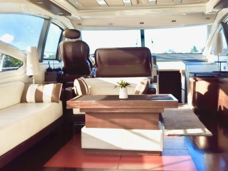 Noleggio barche Azimut Azimut 62 S a Miami Beach su Samboat