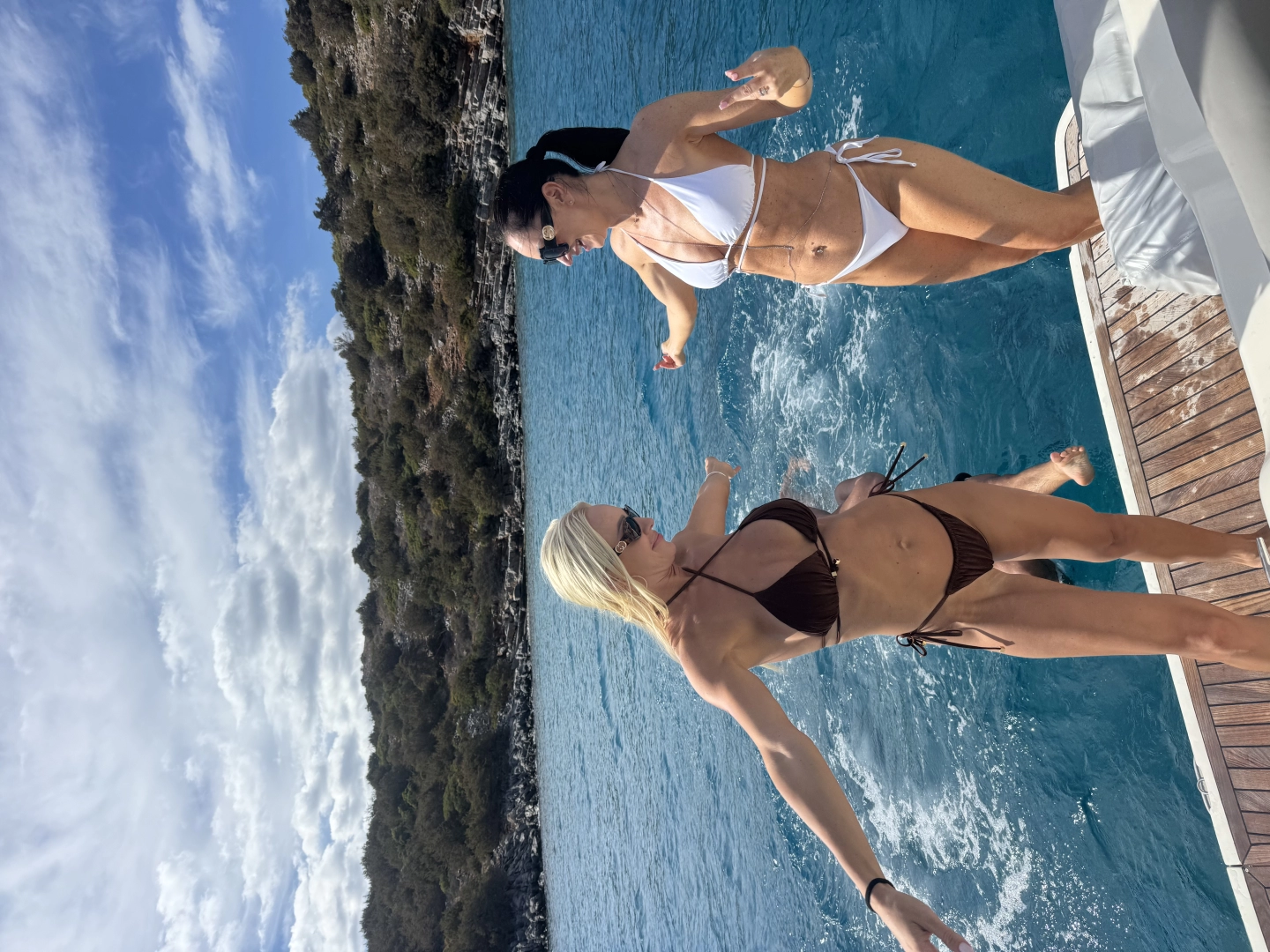 Sea Ray Sea Ray 410 Sundancer da affittare a  Agios Nikolaos