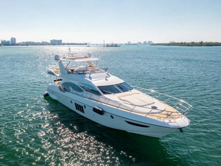 Yacht di lusso a noleggio a Miami Beach al miglior prezzo