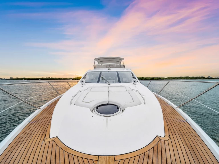 Noleggio Yacht di lusso a Miami Beach – Sunseeker 70 