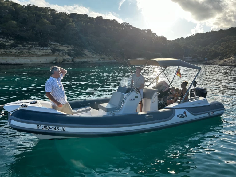 MV Marine GT25 da affittare a  El Toro