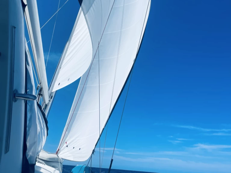 Barca a vela a noleggio a Ibiza Town al miglior prezzo