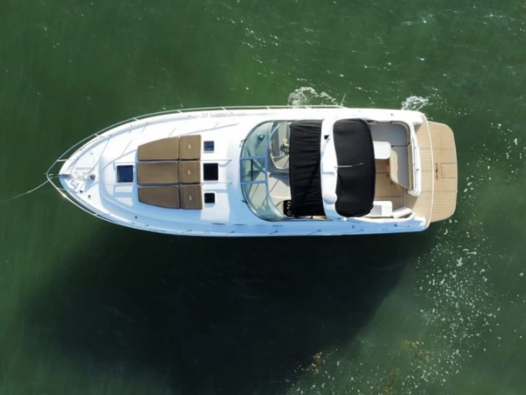 Sea Ray Sea Ray 400 Sundancer da affittare a  Key Biscayne