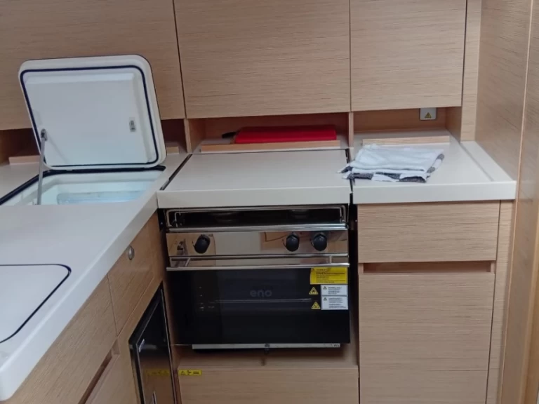 Hanse Hanse 418 da affittare a  Gouviá