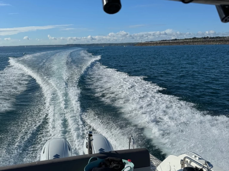 Noleggio a Saint-Quay-Portrieux – Jeanneau Cap Camarat 9.0 CC su SamBoat