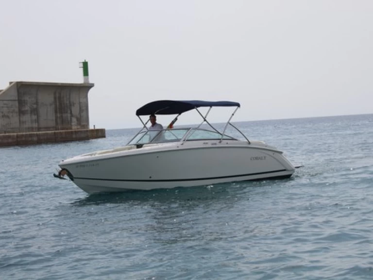 Noleggiare una Cobalt R5 a El Toro