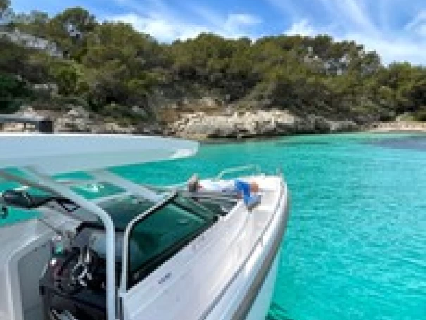 Noleggio Barca a motore a El Toro – Axopar Axopar 37 Sun-Top