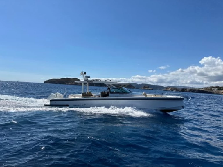 Noleggio barche Axopar Axopar 37 Sun-Top a El Toro su Samboat