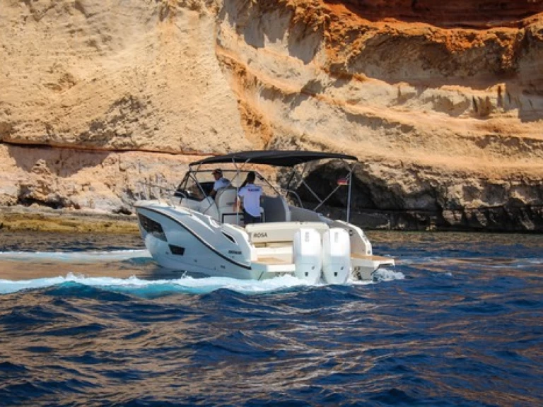 Quicksilver 875 Sundeck da affittare a  El Toro