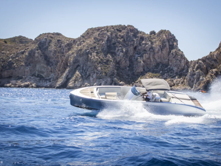 Noleggio Barca a motore con o senza skipper Frauscher a El Toro