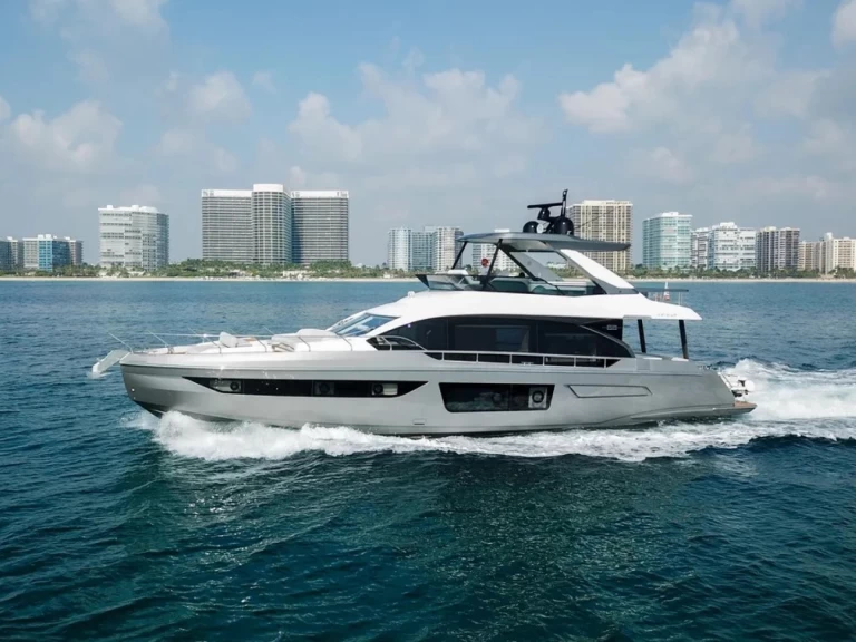 Noleggio Yacht di lusso con o senza skipper Azimut a Miami