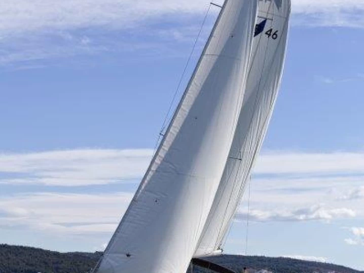 Barca a vela a noleggio a Trogir al miglior prezzo