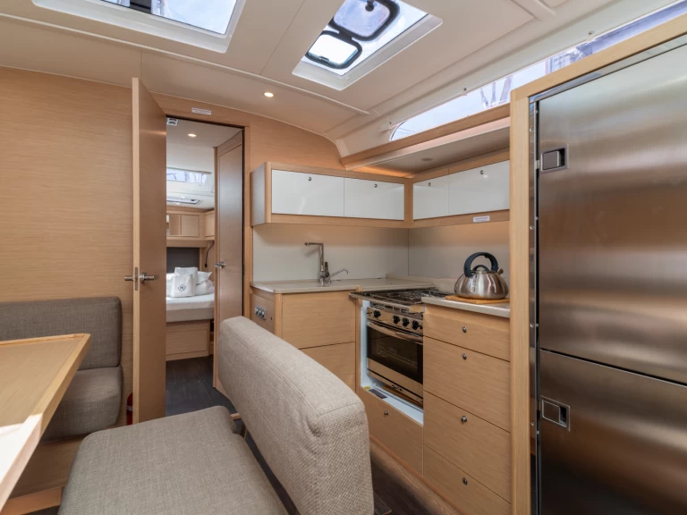 Noleggio Barca a vela con o senza skipper Dufour a Trogir