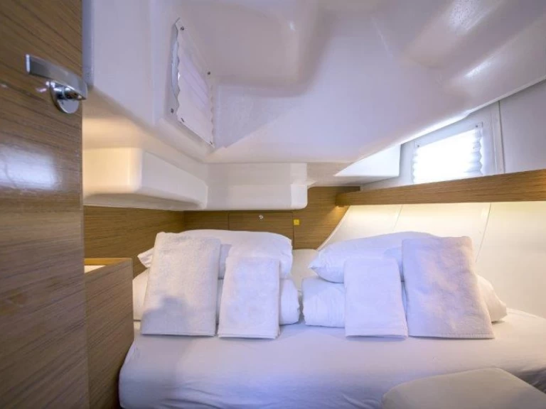 Noleggiare una Elan Impression 40 a Trogir