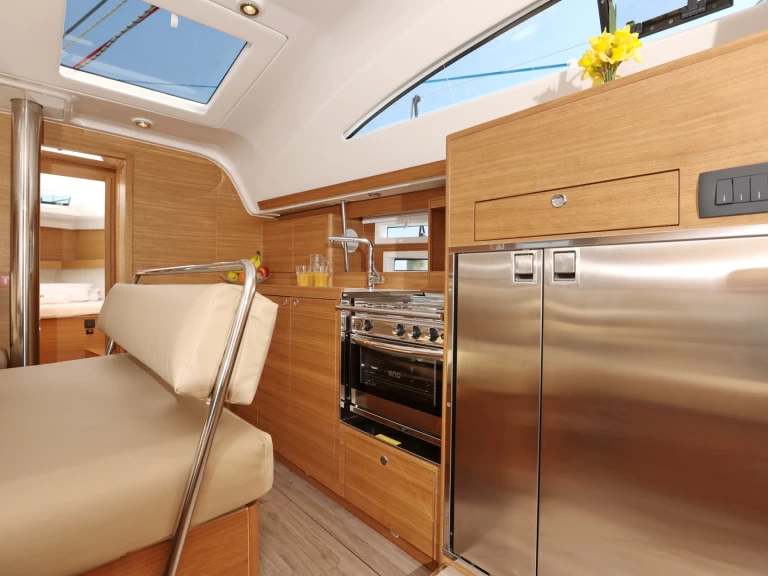 Barca a vela a noleggio a Trogir al miglior prezzo