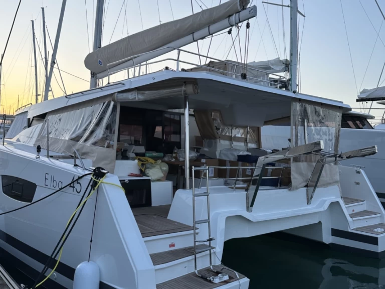 Noleggio Catamarano con o senza skipper Fountaine Pajot a Le Marin