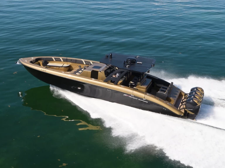 Yacht di lusso a noleggio a Charlotte Amalie al miglior prezzo