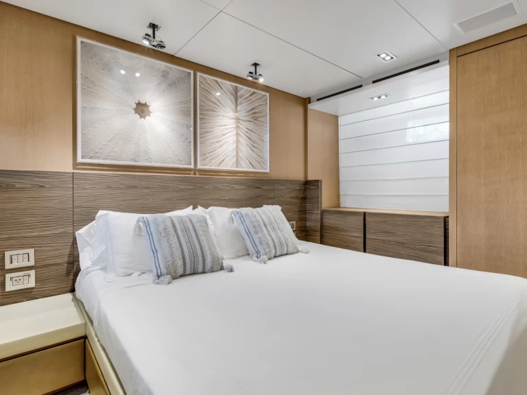 Noleggio Yacht di lusso San Lorenzo con patente nautica