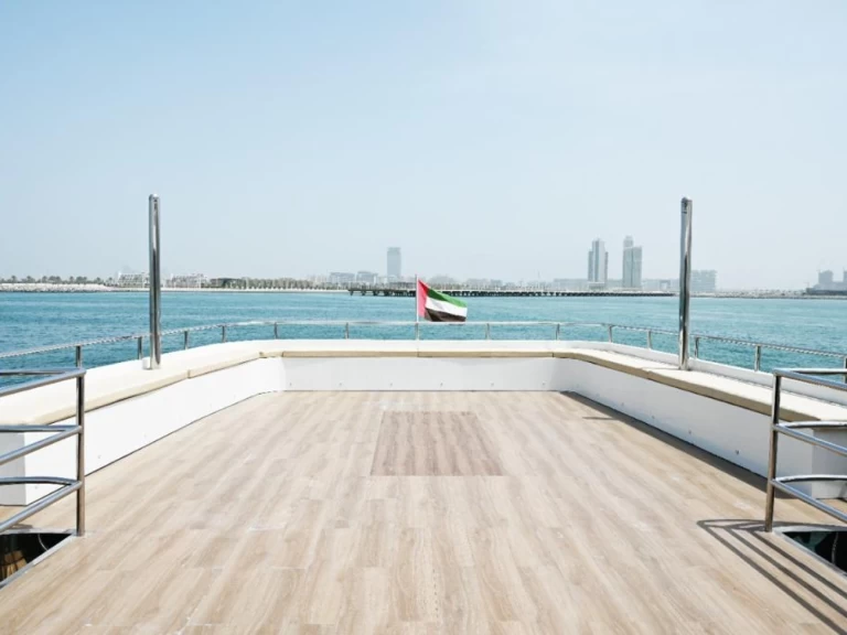 Noleggio Yacht di lusso Ocean Yachts con patente nautica