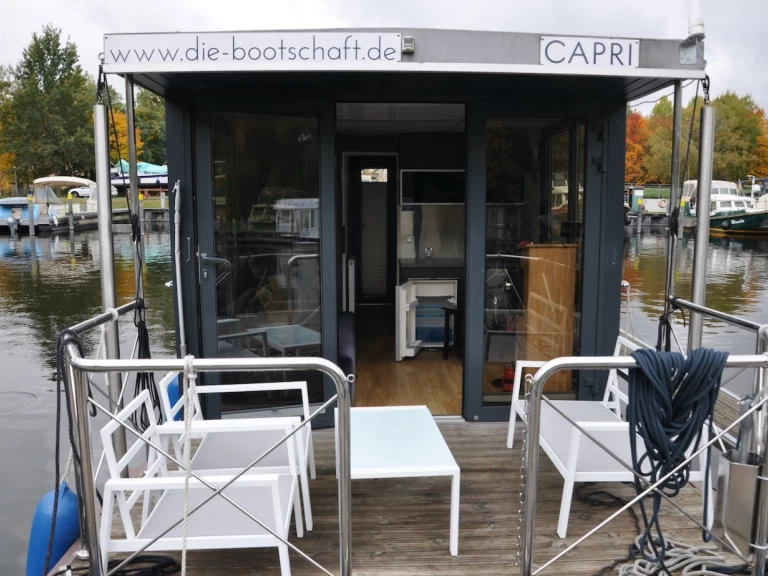 Noleggio Houseboat Hausboot con patente nautica