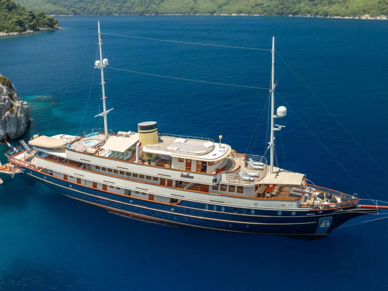 Custom CASABLANCA da affittare a  Trogir