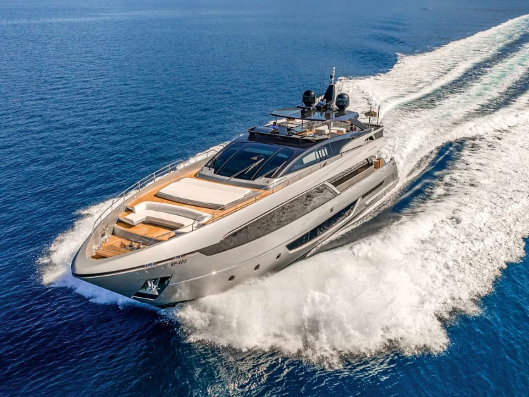 Noleggio Yacht di lusso con o senza skipper Riva a Baška Voda