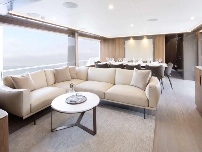 Noleggio Yacht di lusso Ocean alexander con patente nautica