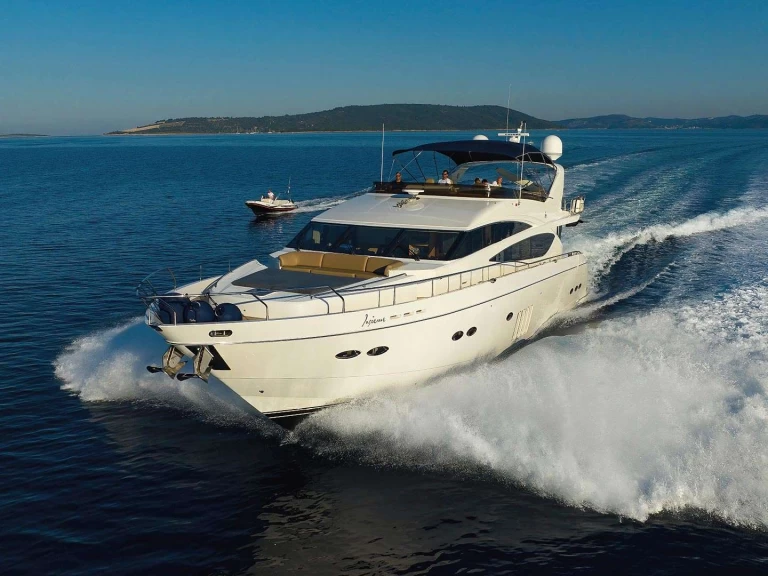 Noleggio Yacht di lusso a Trogir – Princess, UK INSIEME