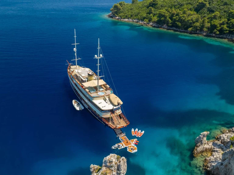 Yacht di lusso a noleggio a Trogir al miglior prezzo