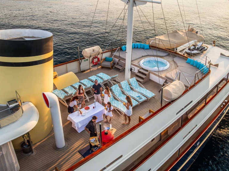 Noleggio a Trogir – Custom CASABLANCA su SamBoat