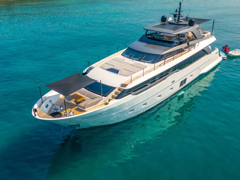 Noleggio Yacht di lusso San Lorenzo con patente nautica