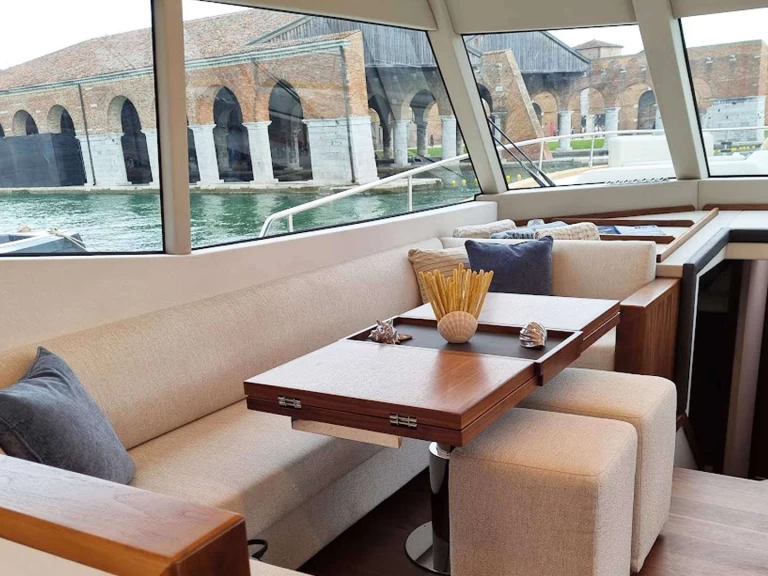 Noleggio Yacht di lusso a Spalato –  PANTA REI