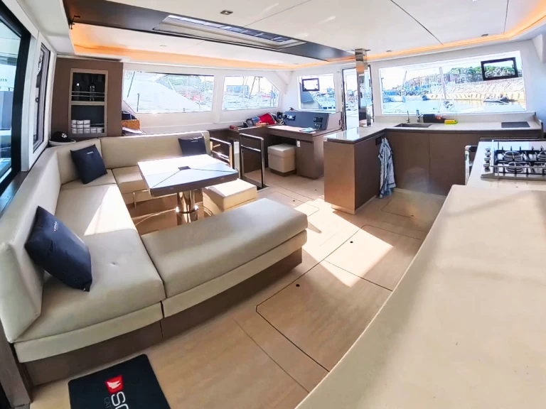 Noleggio Catamarano a Sukošan – Leopard Catamarans / Robertson & Caine Leopard 50 - 5 + 1 cab