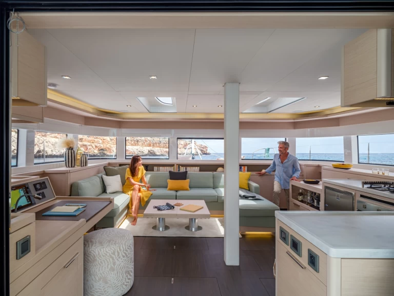 Noleggio Catamarano Lagoon con patente nautica