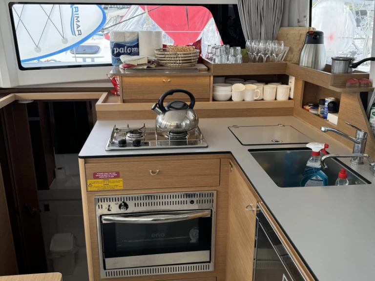 Noleggio Catamarano Excess con patente nautica