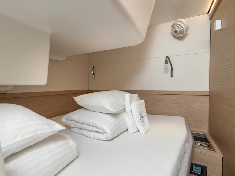 Noleggio Catamarano con o senza skipper Lagoon a Trogir