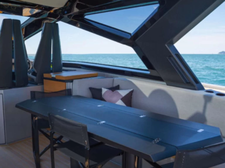 Noleggio Barca a motore WALLY YACHTS con patente nautica