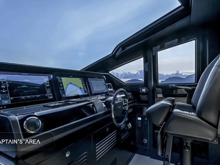 Noleggiare una Riva Diva 82ft a Dubai Marina