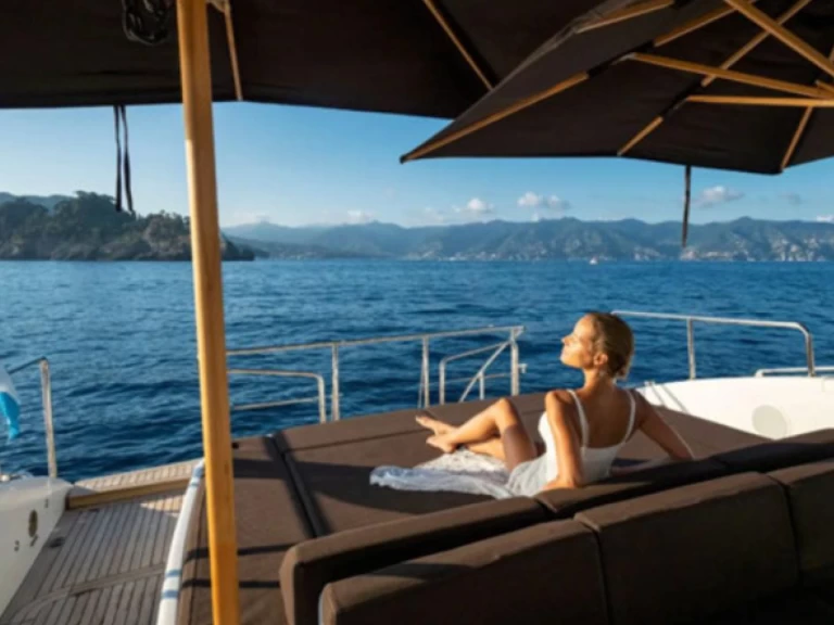 Noleggio Yacht di lusso Mangusta con patente nautica