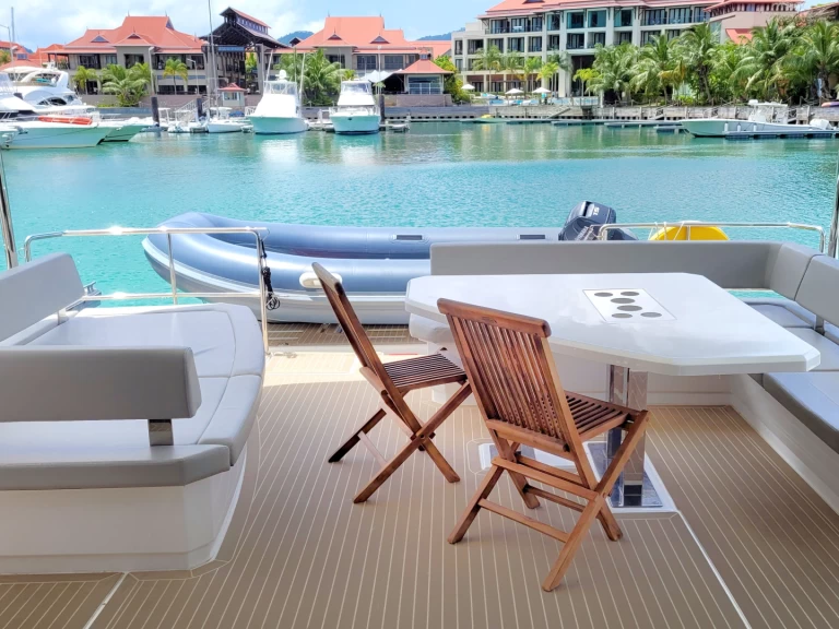 Noleggio Barca a motore con o senza skipper Leopard a Eden Island