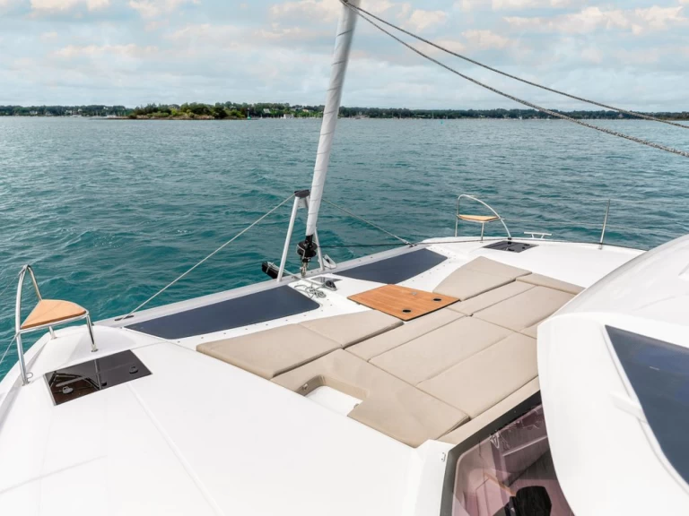 Noleggio Catamarano con o senza skipper Fountaine Pajot a Saint-Raphaël