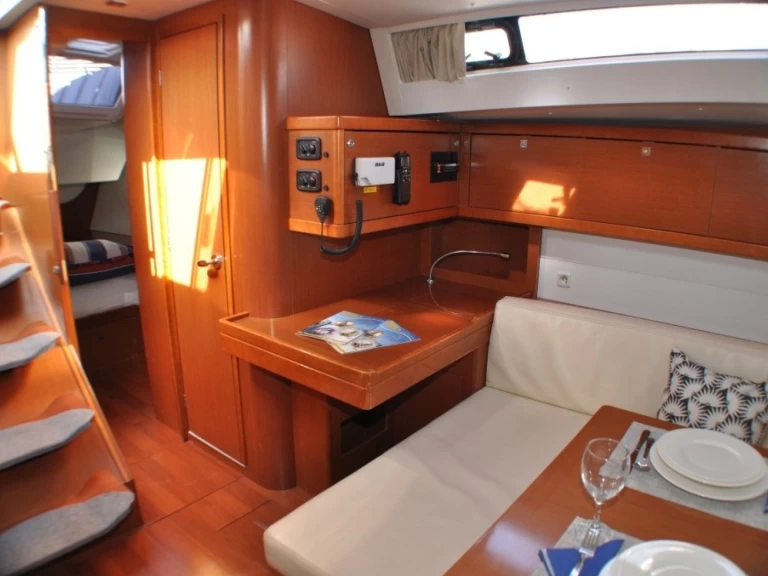 Noleggio barche Punat economico Oceanis 48