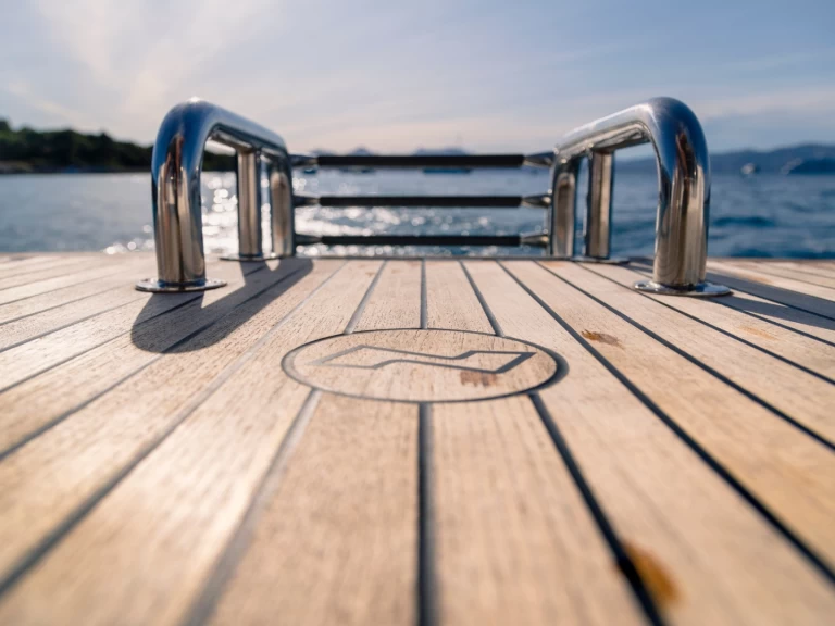 Barca a motore a noleggio a Spalato al miglior prezzo