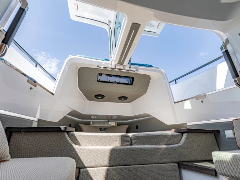 Noleggio Barca a motore Axopar con patente nautica