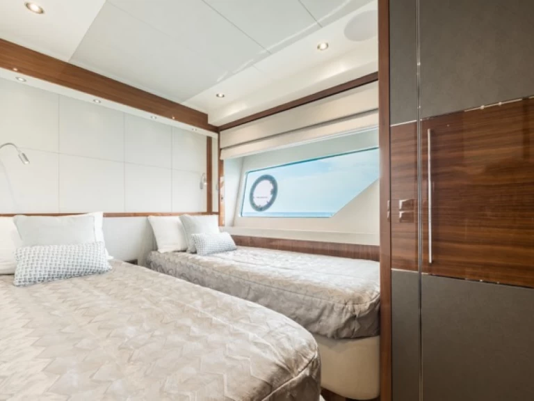 Noleggio Yacht di lusso a Ibiza Town – Sunseeker Sunseeker 76 Yacht