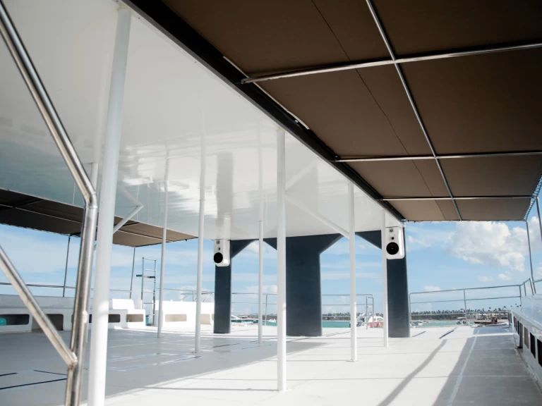 Noleggio Catamarano Custom Made con patente nautica